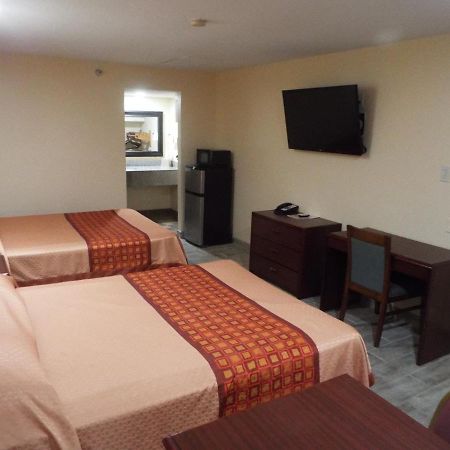 Texas Inn Харлинген Екстериор снимка