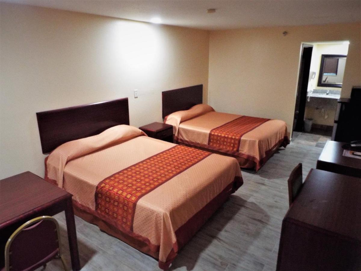 Texas Inn Харлинген Екстериор снимка