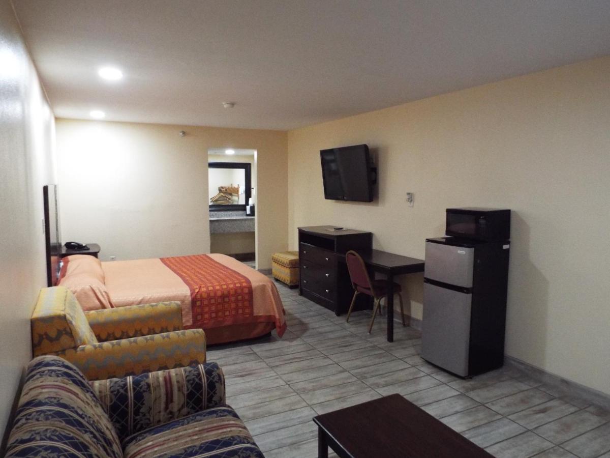 Texas Inn Харлинген Екстериор снимка