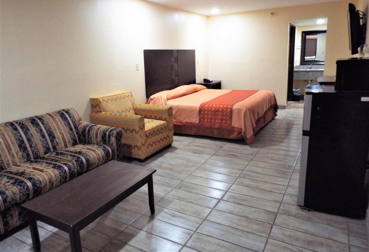 Texas Inn Харлинген Екстериор снимка
