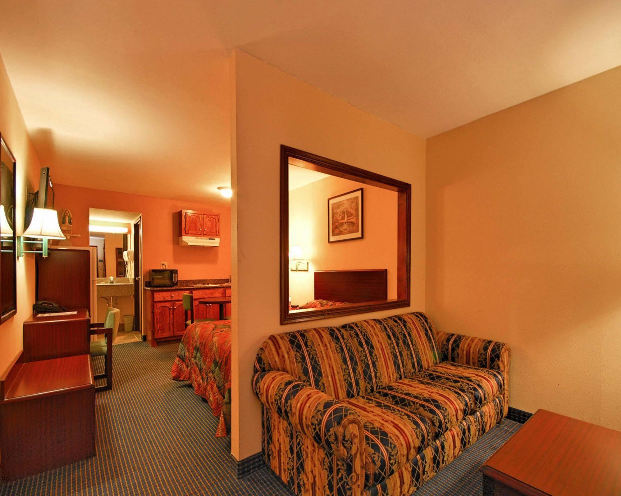Texas Inn Харлинген Екстериор снимка